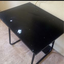 Art Desk 