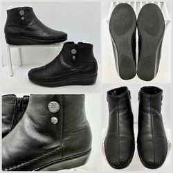 SAS Jade Zippered Wedge Ankle Boots Size 9.5