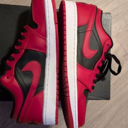 Low Top Jordan 1 REVERSE BRED 