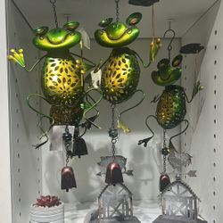 Frog Wind-chime 20”H with Small Cow Bell