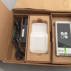 Clover Flex   Portable Credit Card Machine