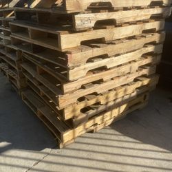 (20)4 Way Pallets
