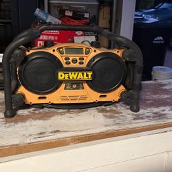 Dewalt Radio Shop Vac