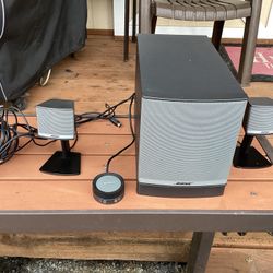 Bose Pc Sound System. 