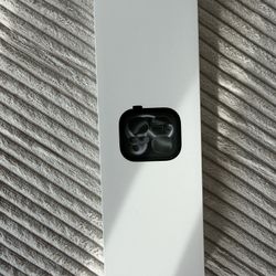 Apple Watch Series 11 + Cellular 