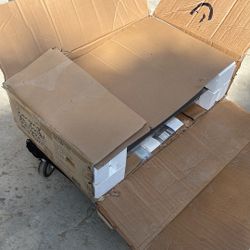 Aunt Flow Apple Model R Tampon dispenser 