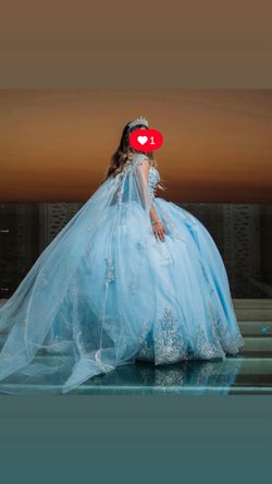 Light Blue Quinceañera Dress/Vestido Azul De Quinceañera