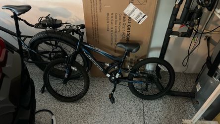 Boys bike