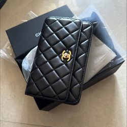 Chanel Pearl Bag Crush Wallet On Chain WOC in Black