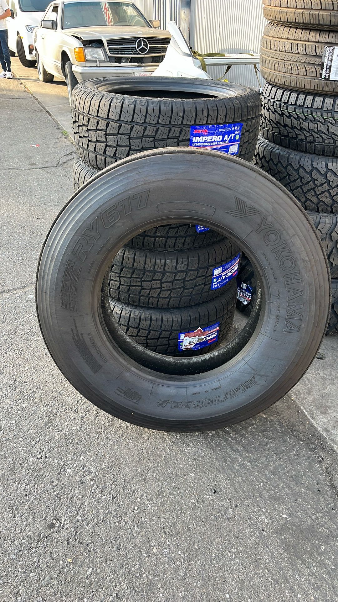 295/75R22.5