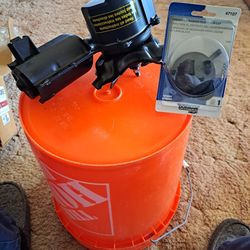 GMC  1979 to 1984 K25/K35 WINSHIELD WIPER MOTOR IN BOX  f