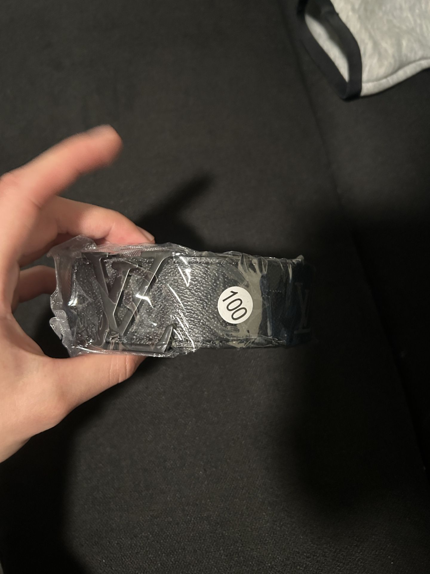 Lv Men’s Belt