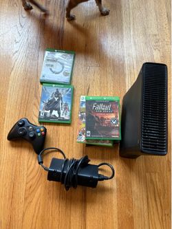 xbox 360 with games