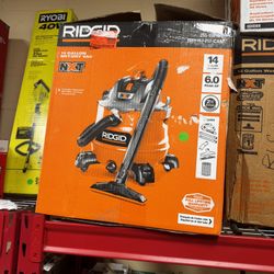 RIDGID 14 Gallon 6.0 Pe Dry Vac with Fin Wands and Acc