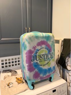 Girls travel carry on suitcase with wheels
