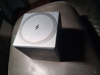 Anker 3 in 1 charger with Magsafe