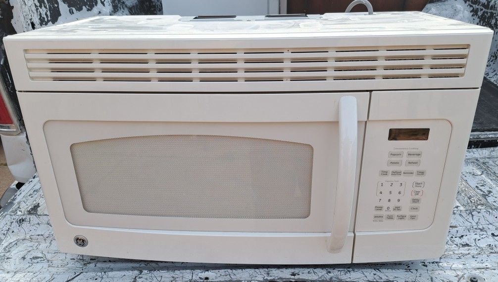 Cream Over The Stove Microwave With A https://.com/redirect/?o=MzAuZGF5 Warranty