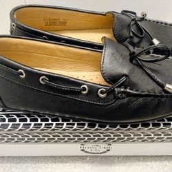 New Black Leather Lady's shoes Size 6.5