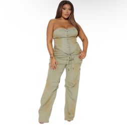 Size 2X and 14 Fashion Nova Denim Corset Top And Straight Leg Jean - Light Green