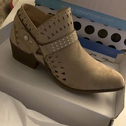 New taupe boots