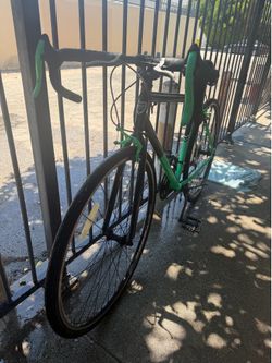 Kent 700c road bike 21 speed