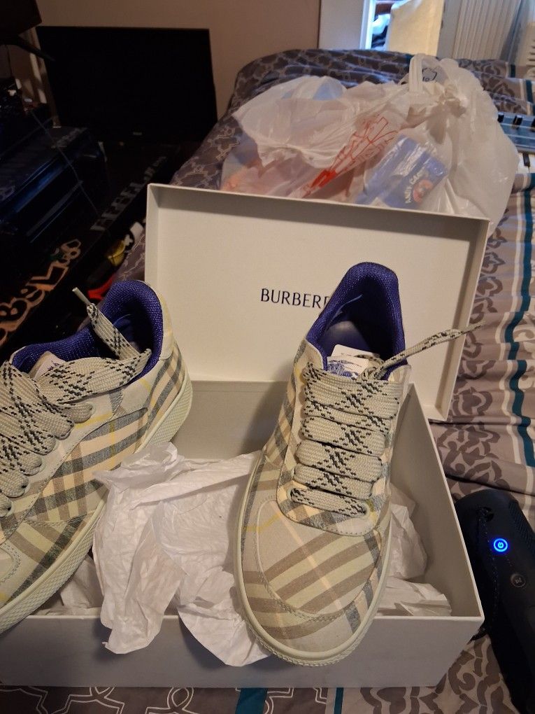 Burberry Shoes