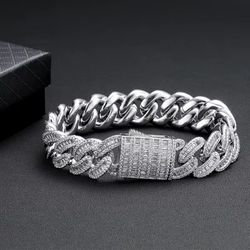 ✨  Custom VVS Baguettes Cuban Bracelet Moissanite  ✨