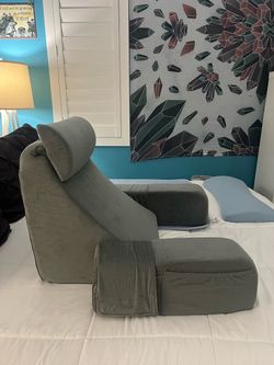 ENITYA Reading Pillow Backrest w/ Armrests & Headrest – Like New