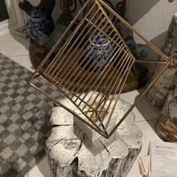 Z Gallerie MCM Art Deco  Style Gold Brass Metal Spiral Cube On White Marble Base.  Fabulous Home Decor Statue!