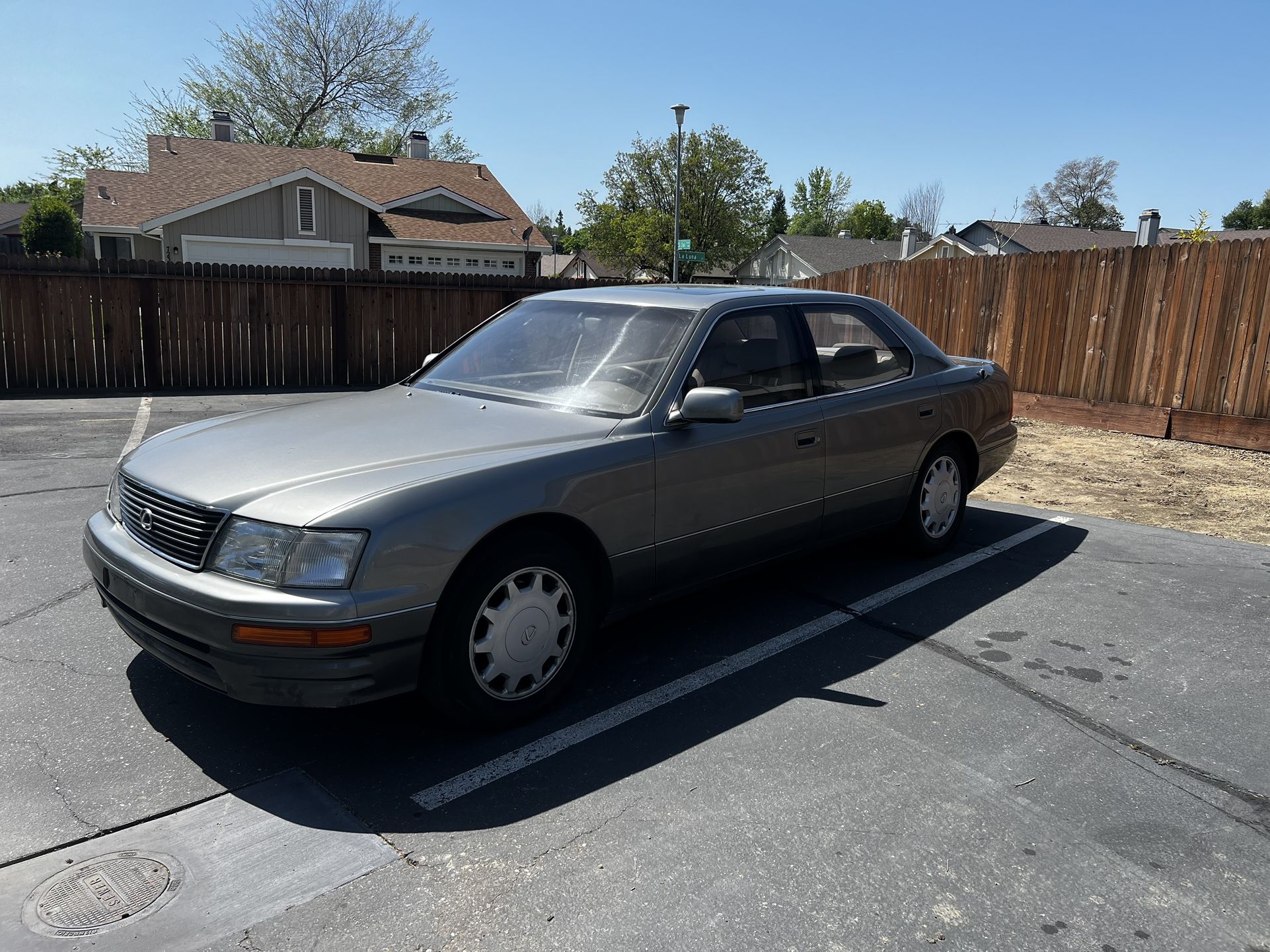 1995 Lexus LS 400