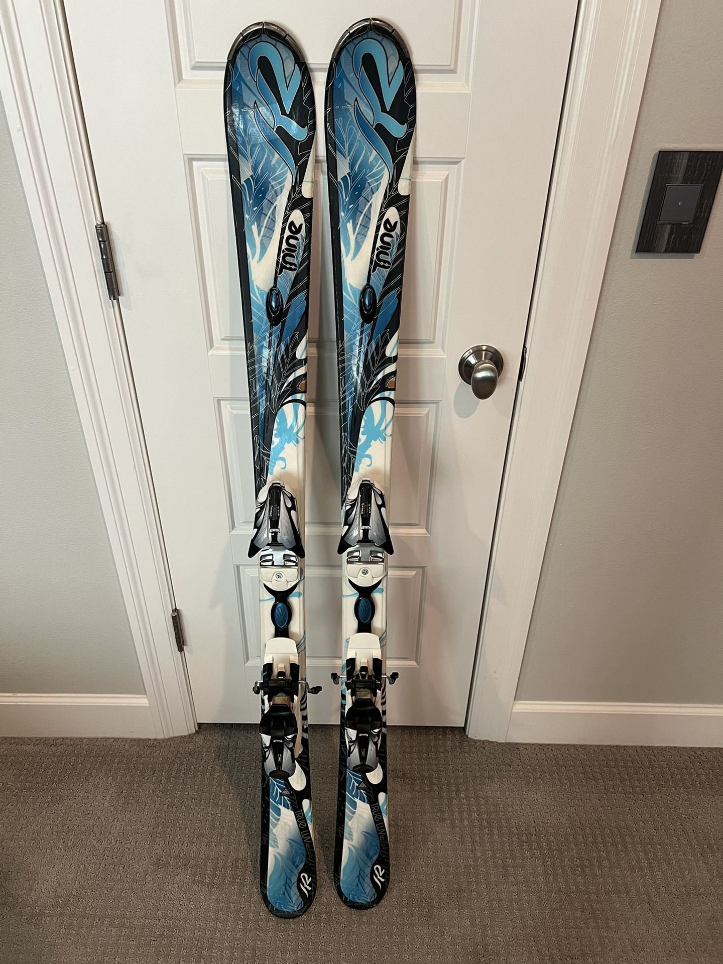 K2 Women’s Skis Size 142