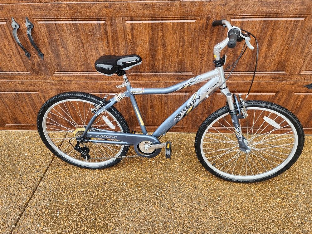 *** MENS OR LADIES MT BIKE ***