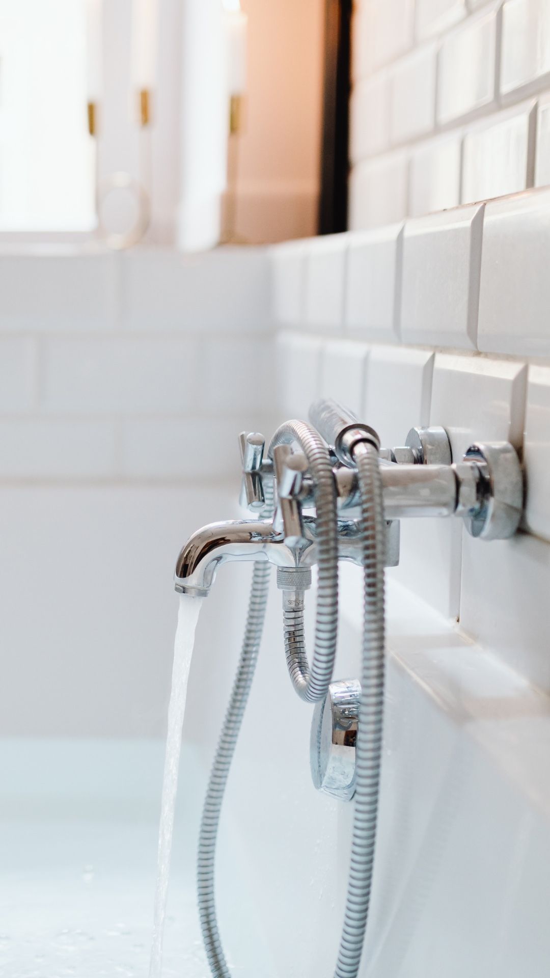 Bathroom . Kitchen . Baño Y Cocina