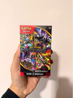 Pokémon Mega Evolution Chaos Rising Booster Bundle