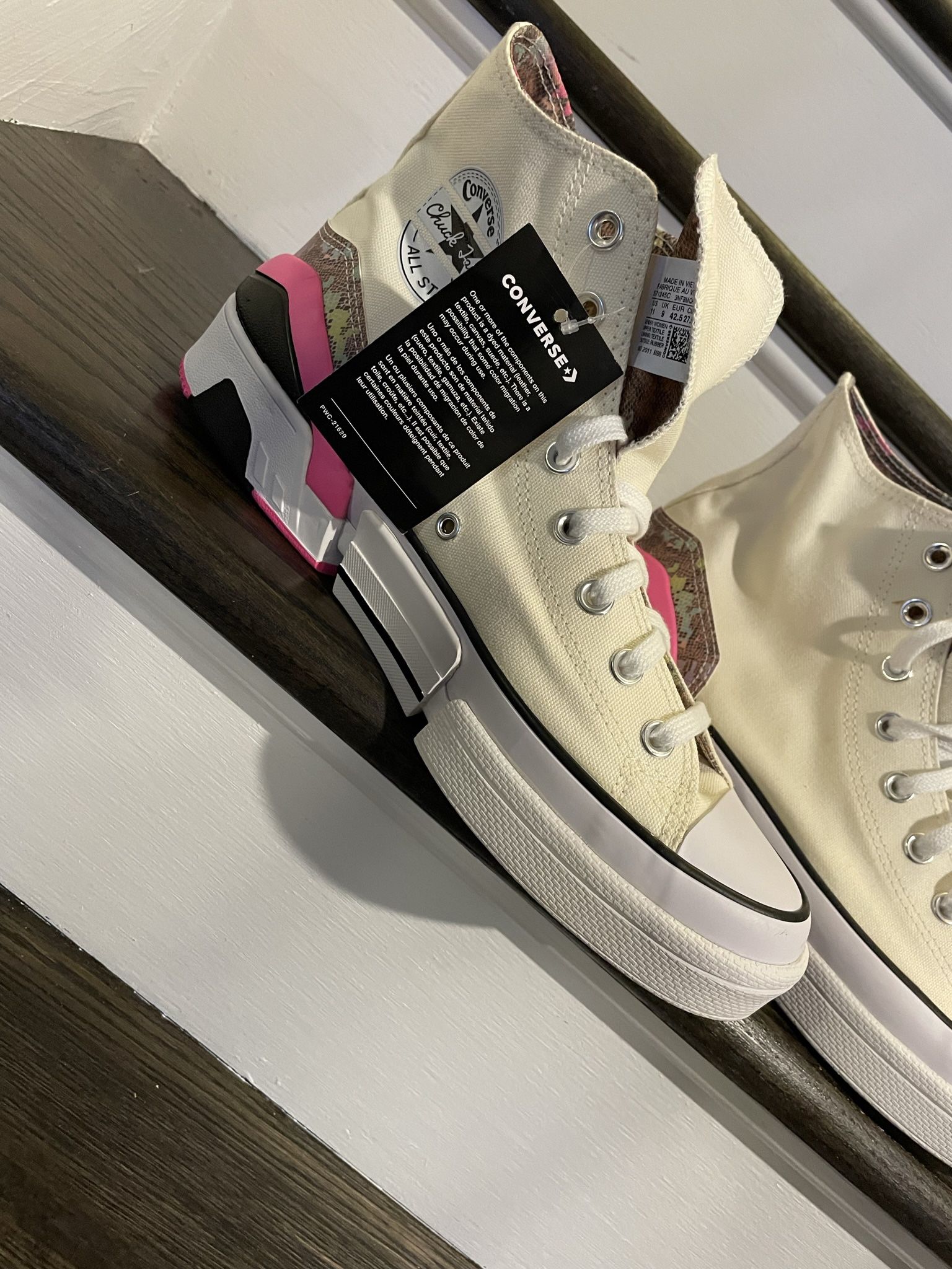 Exclusive Chuck Taylor’s $120 Men 9