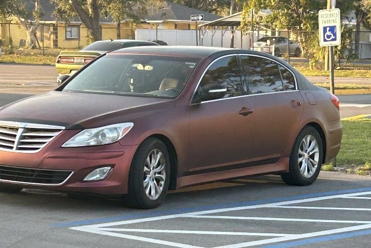 2013 Hyundai Genesis