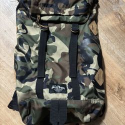 10 Deep Camo backpack (brand new)