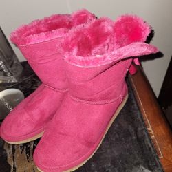 UGGS
