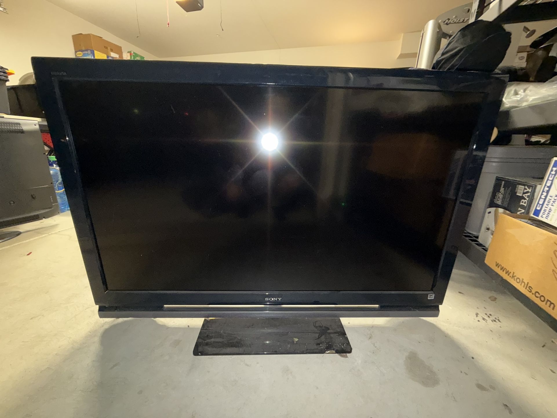 Sony LCD Digital Color TV