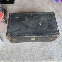 1920’s Steamer Trunk