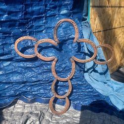 Horseshoe cross