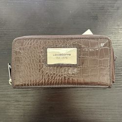 New wallet  LIZ CLAIBORNE.