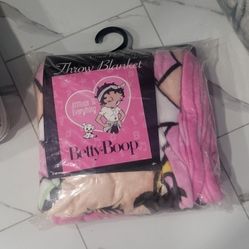 Betty Boop Throw Blqnket 50x60