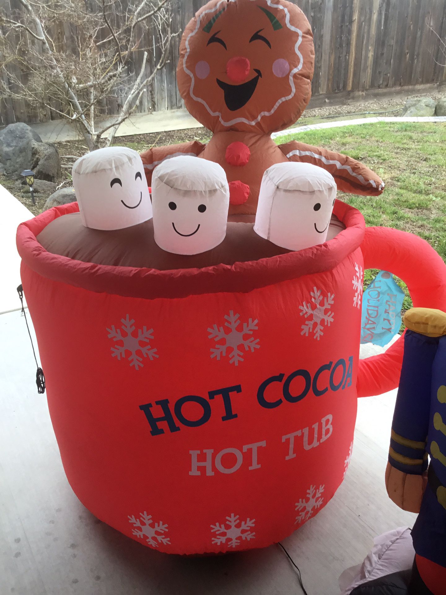Gingerbread Man With Marshmallows Hot Chocolate Tub Mug Blowups Christmas 