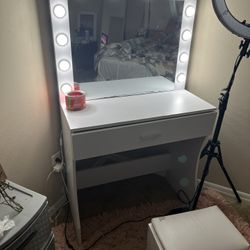 White Vanity Desk With LED Bulbs Light 