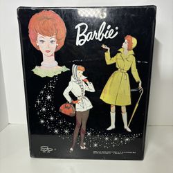 Barbie Black Wardrobe Trunk Case Vintage 1964 Country Fair Carry Case Collectors Does have some ware but over all still very good condition for its ag