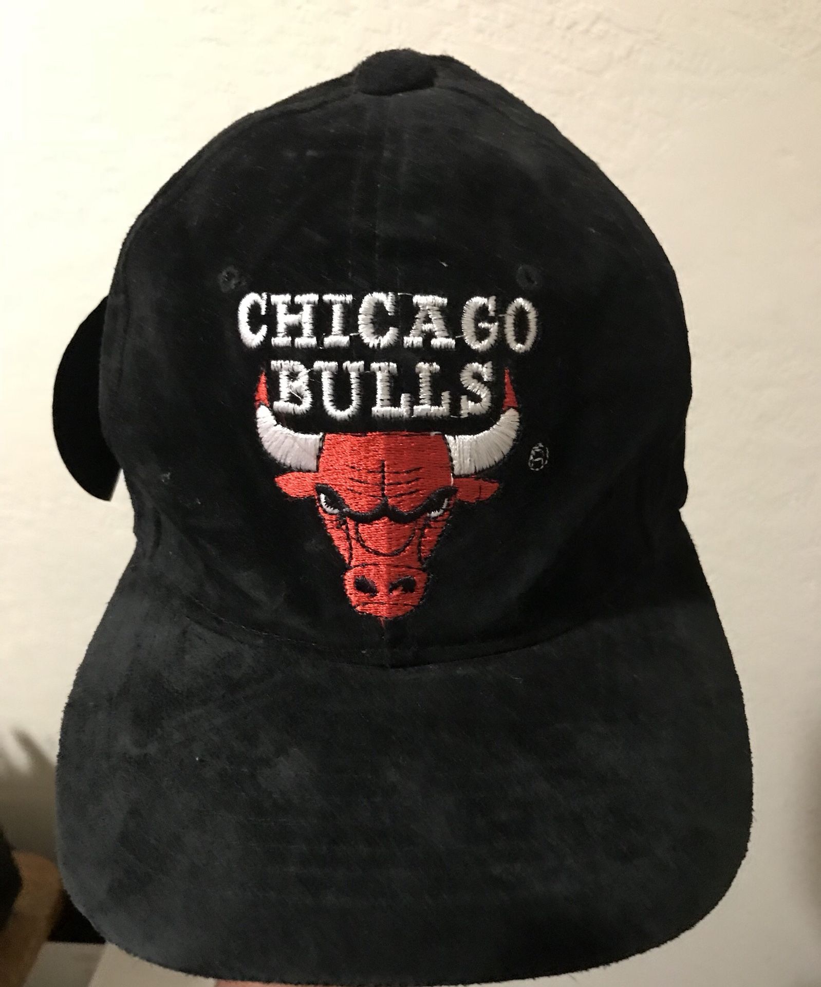 Suede leather NEW with tags universal Chicago Bulls SnapBack hat Jordan