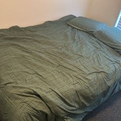 Purple mattress & bedframe