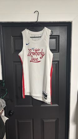 Philadelphia 76ers Size LArge