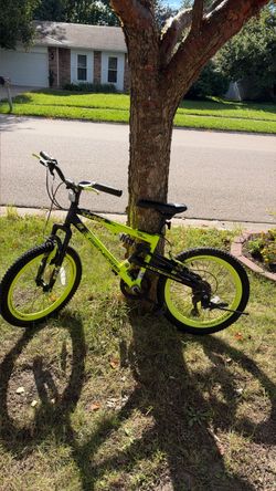 Kids bike read description